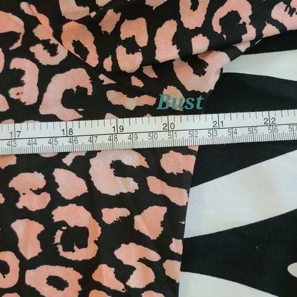 Karl Lagerfeld Blouse - Picture 12 of 15